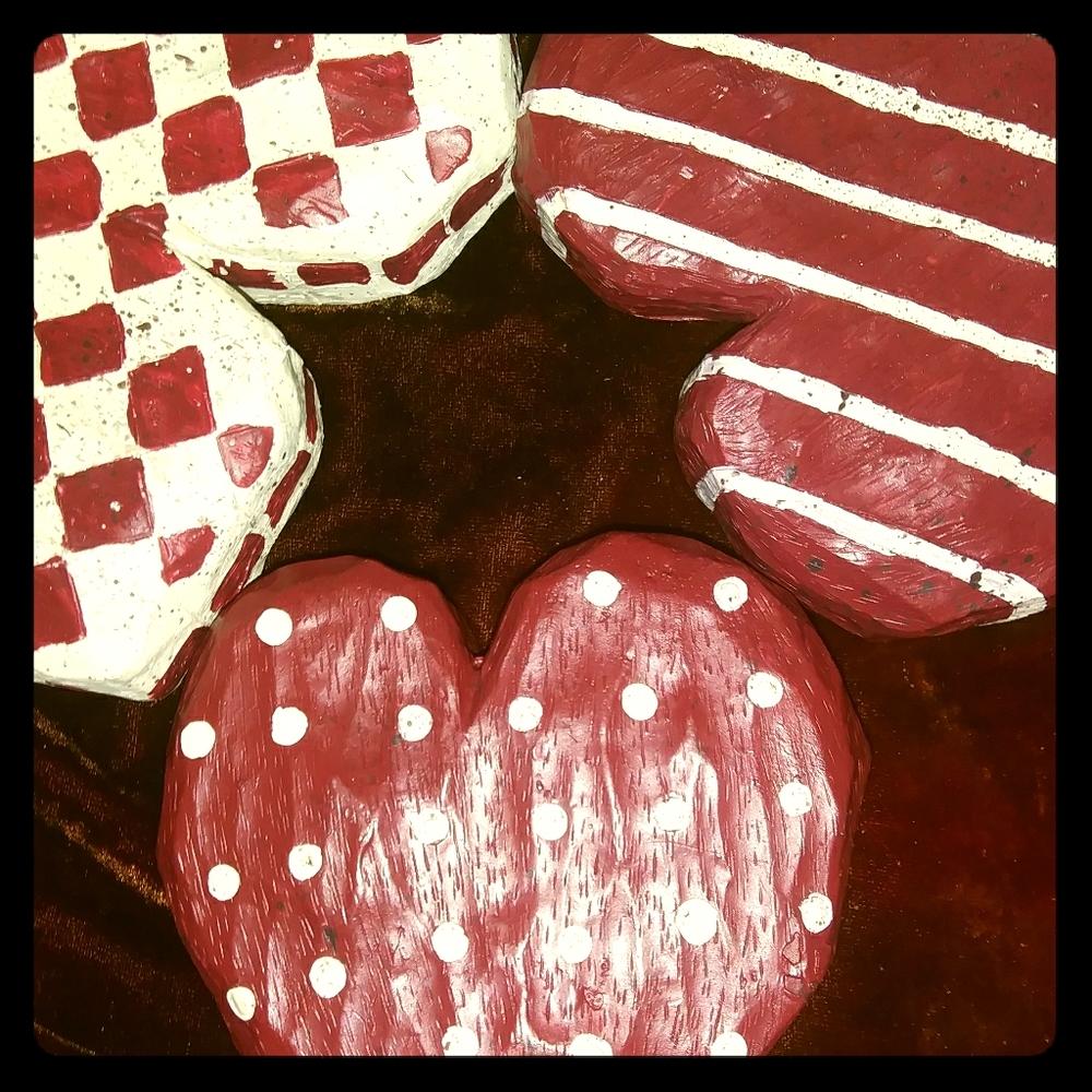 ♡(> ਊ <)♡ HEARTS of STONE (decor or playtime)